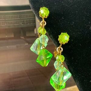 Vintage clip on faceted acrylic dangle earrings. Germany